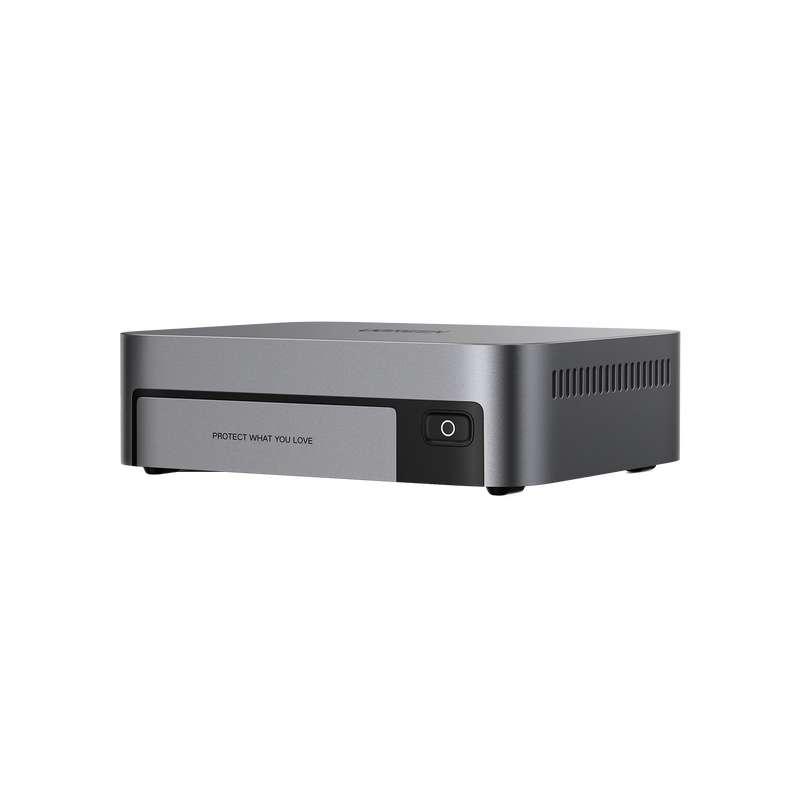 UGREEN NASync DXP480T Plusの本体外観（コンパクトなアルミニウムデザインのNAS